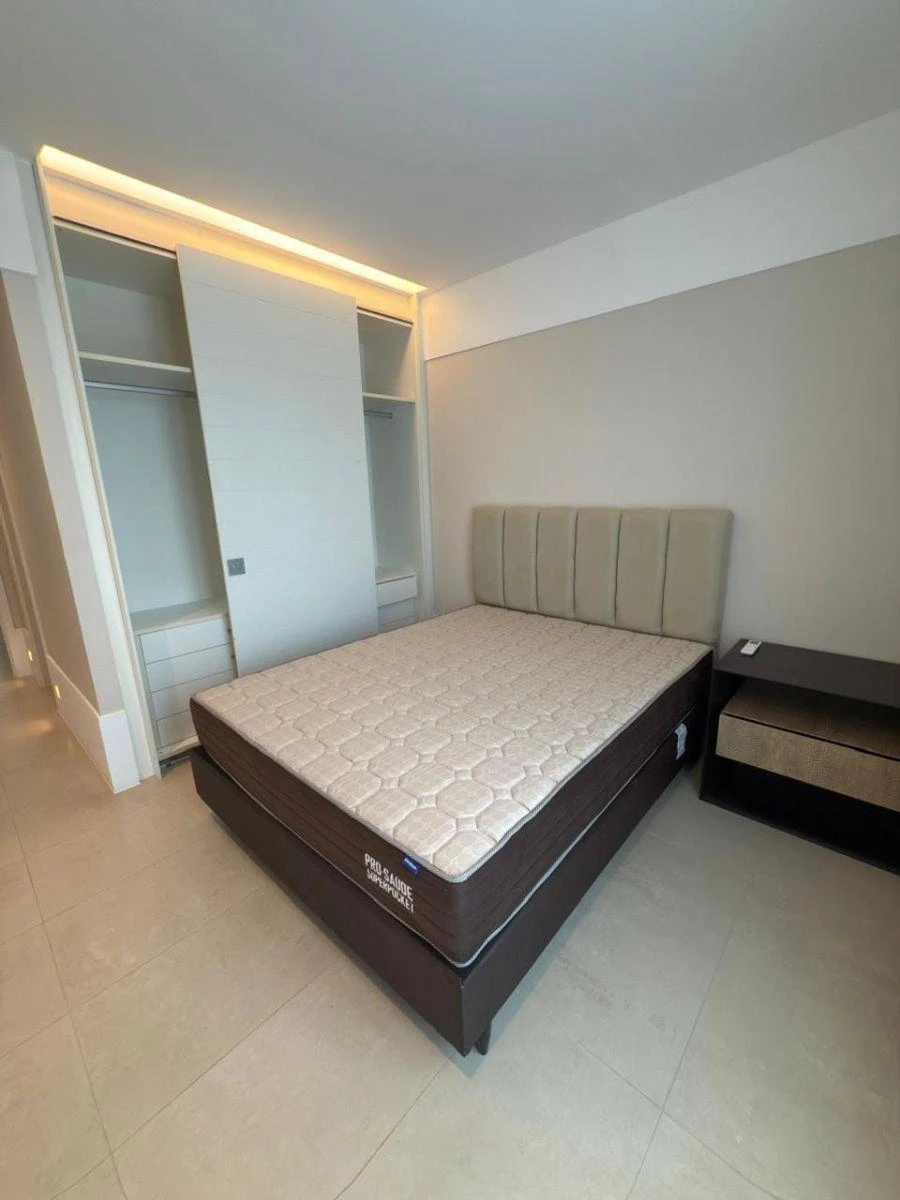 294 m² apartment with 4 suites and an open-plan kitchen — photo 21