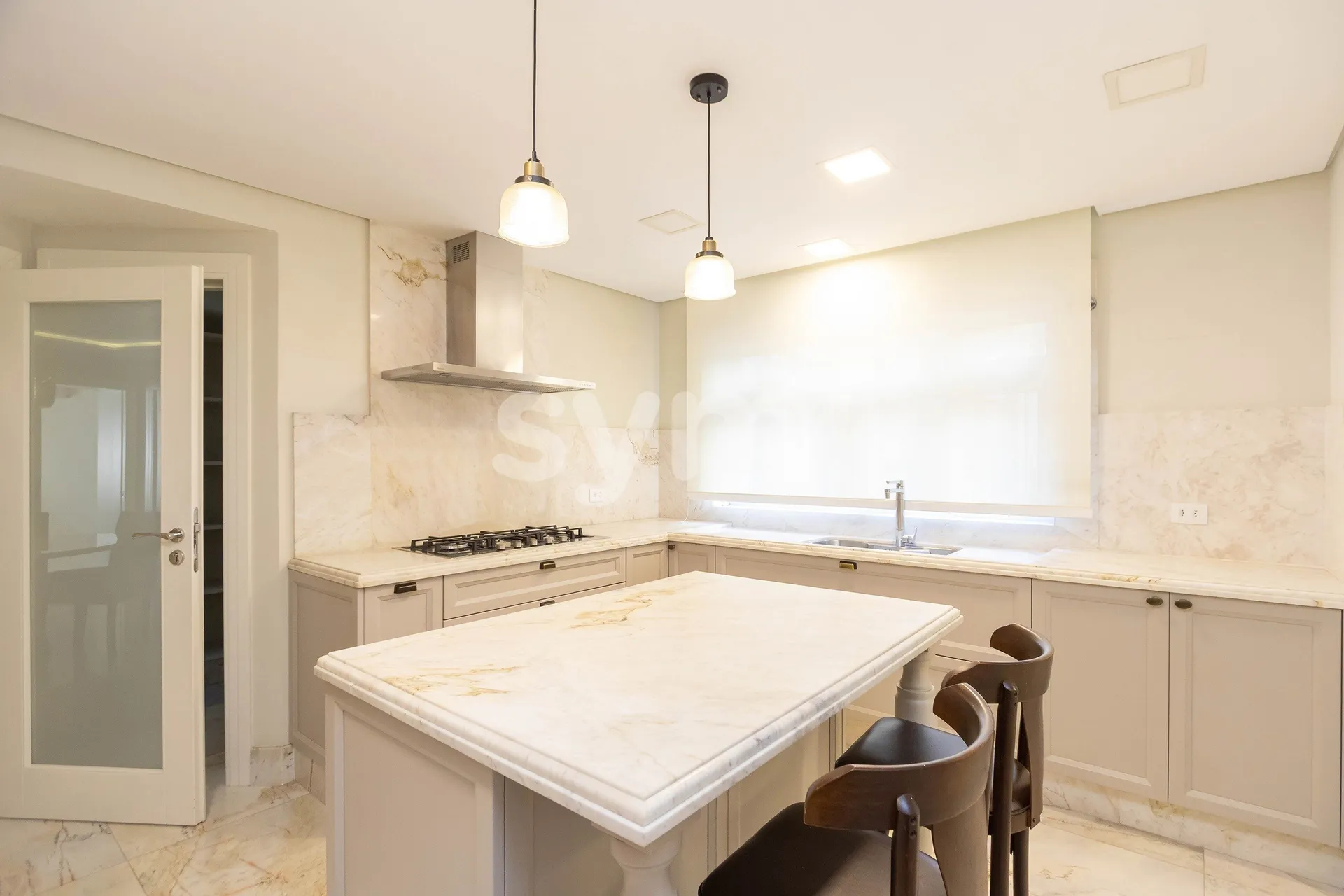 Квартира 442 м² з каміном та панорамними вікнами — photo 20