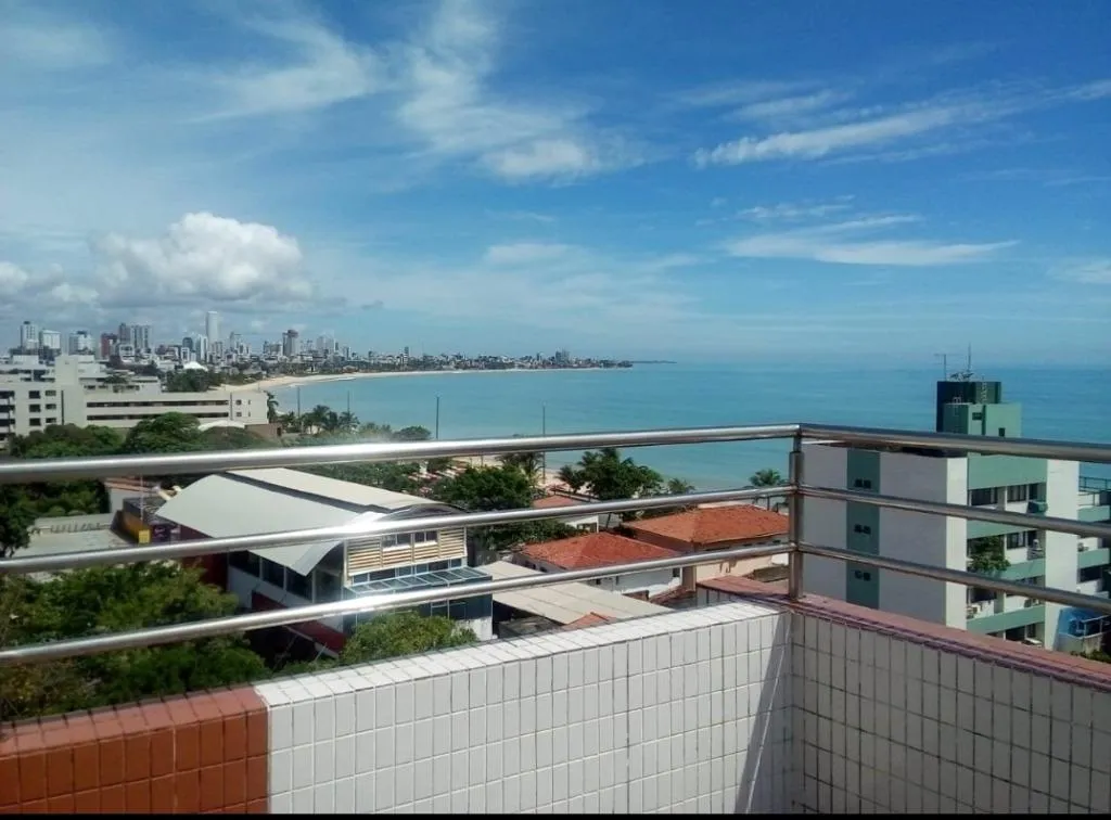 40 m² 2nd-floor apartment with a balcony — photo 4