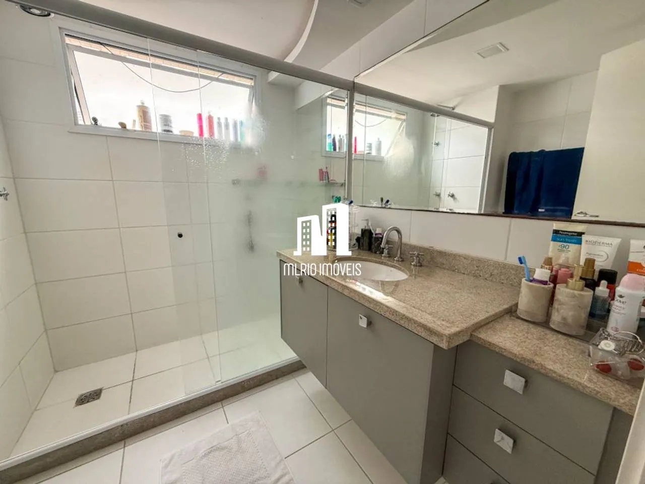 Furnished apartment, 192 m², with a water view — photo 35