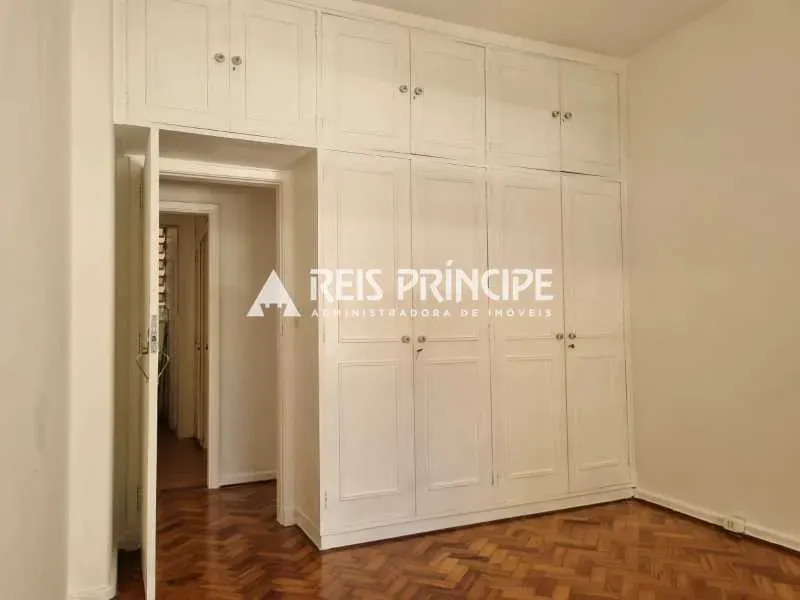 Apartment, 70 m², with wood or laminate floors — photo 3