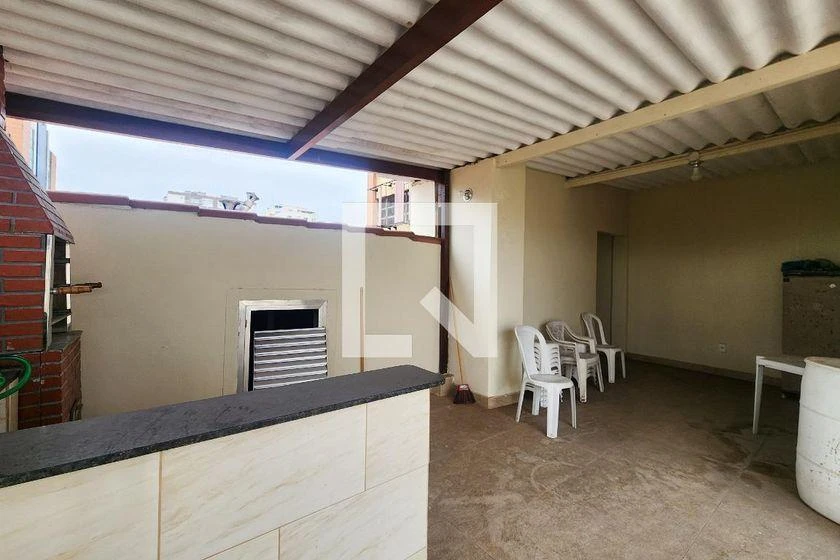 2-bedroom apartment with a bathtub — photo 3