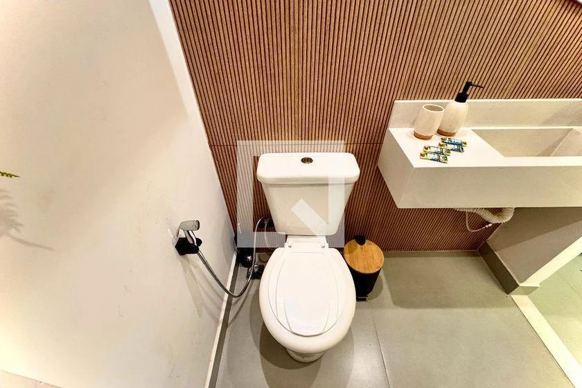 One-bedroom apartment with a washing machine — photo 31