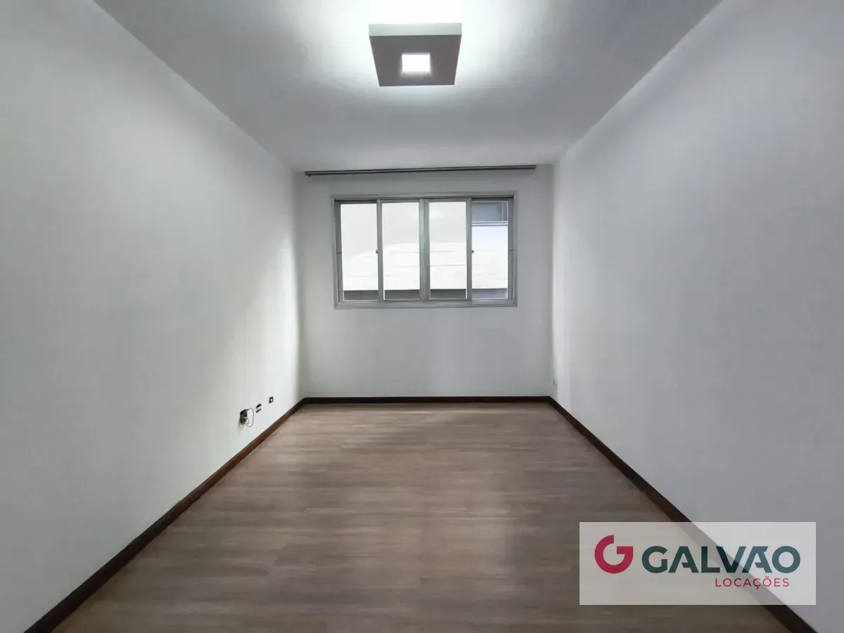 Walk-in closet in a 3-bedroom apartment, 79 m² — photo 17