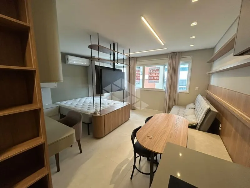 One-bedroom apartment with a home office — photo 3