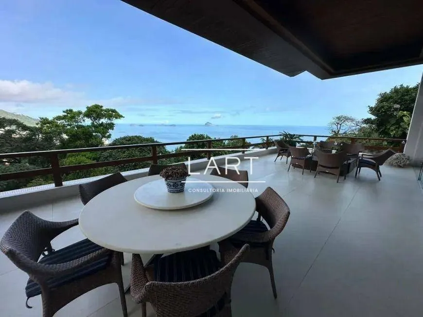 Furnished house with 4 bedrooms and integrated kitchen — photo 2