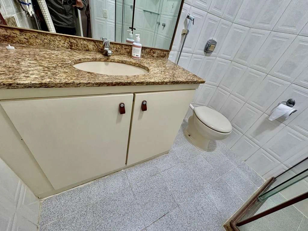 Furnished 4 en-suite bedrooms with 9 bathrooms — photo 16