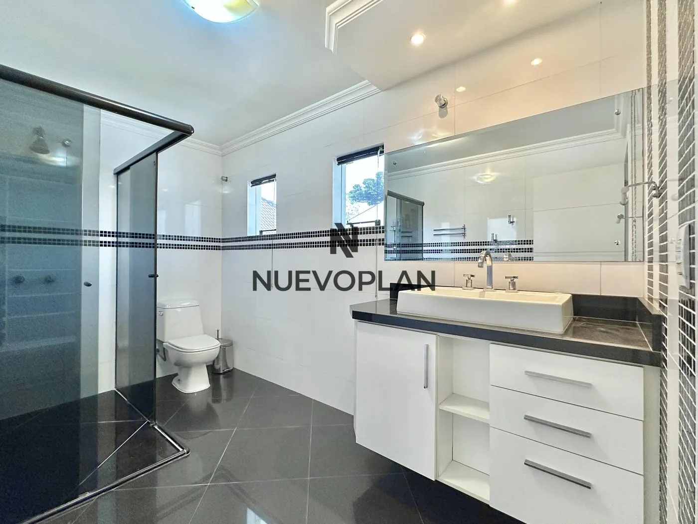 Furnished house, 276 m², with a home office — photo 44