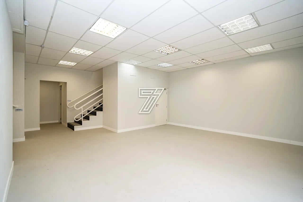 Unfurnished house with 5 bedrooms and 5 bathrooms — photo 14