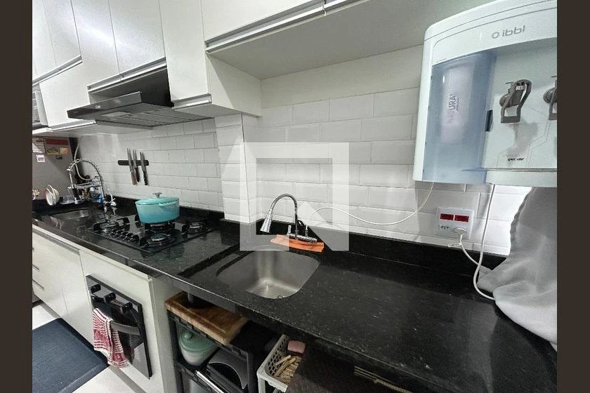 Apartamento mobiliado com roupeiros e 2 quartos — photo 33