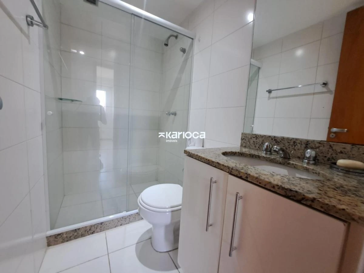 Glass-enclosed balcony in a 3-bedroom apartment, 75 m² — photo 6