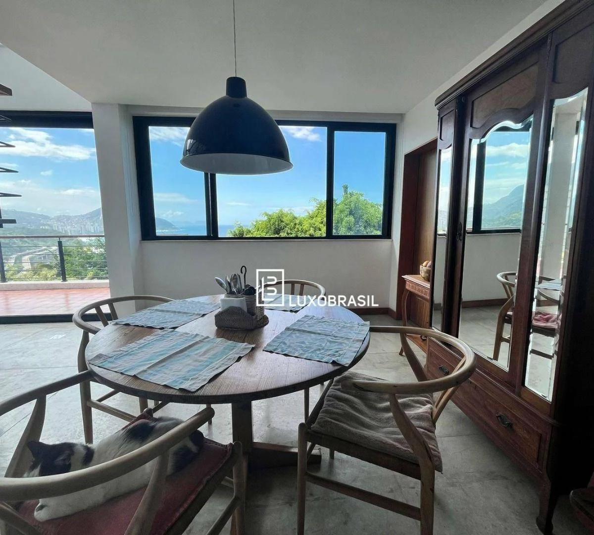 Casa sin muebles de 422 m², 3 dormitorios y 1 plaza — photo 3