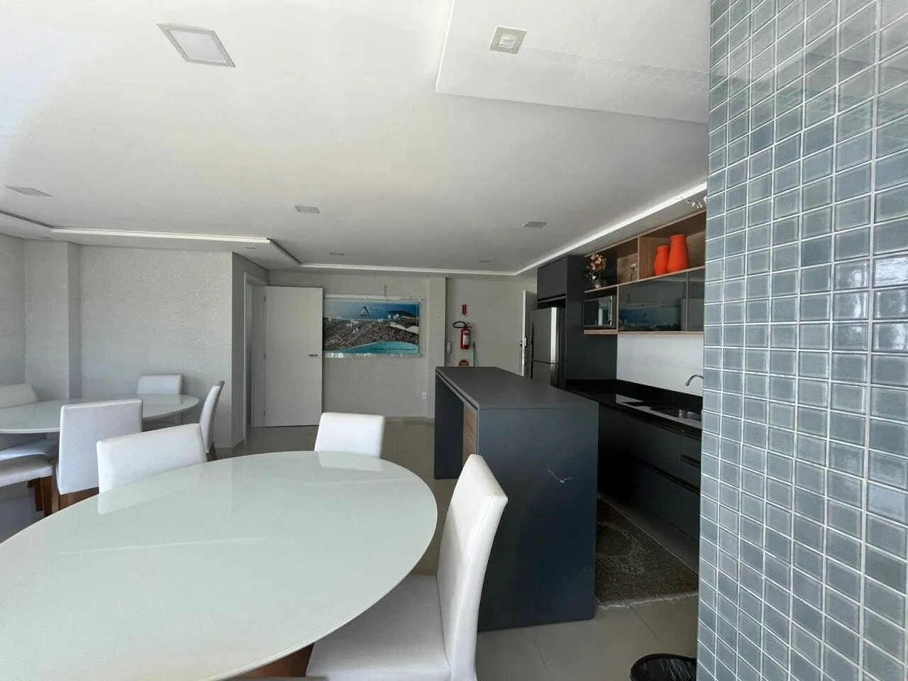 1-bedroom apartment with open kitchen and private BBQ — photo 10