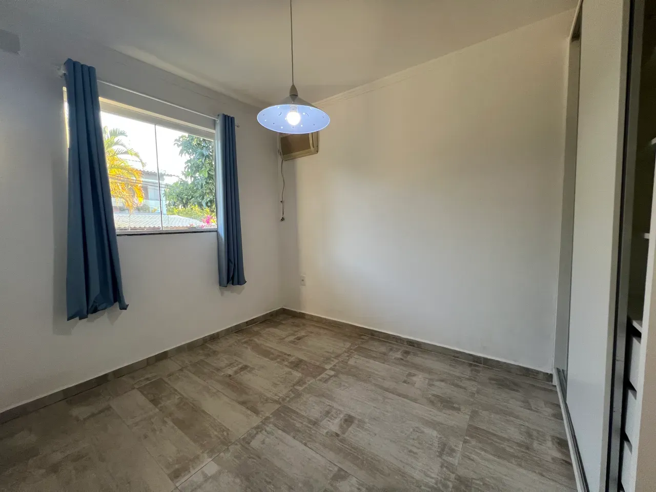 Apartment with 3 bedrooms, en-suite and open gas kitchen — photo 17