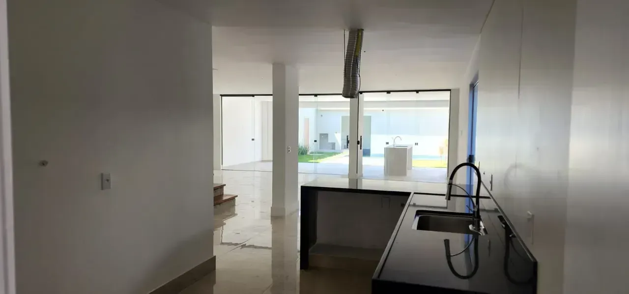 Unfurnished house with an open kitchen and 4 bedrooms — photo 6