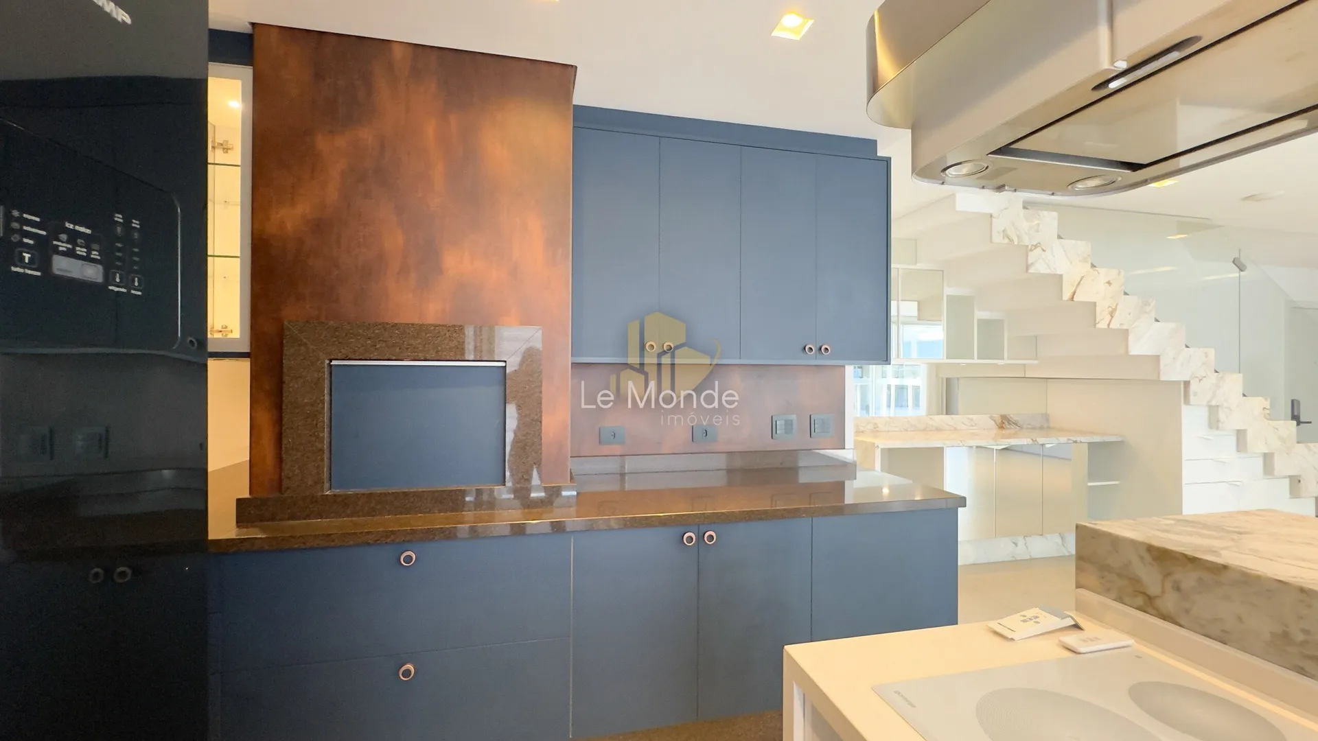 Duplex apartment with 3 bedrooms and 156 m² — photo 16