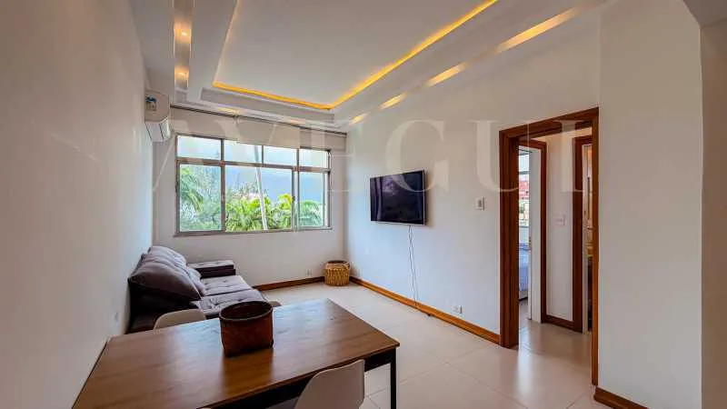 Bathtub in a 2-bedroom apartment, 69 m² — photo 19