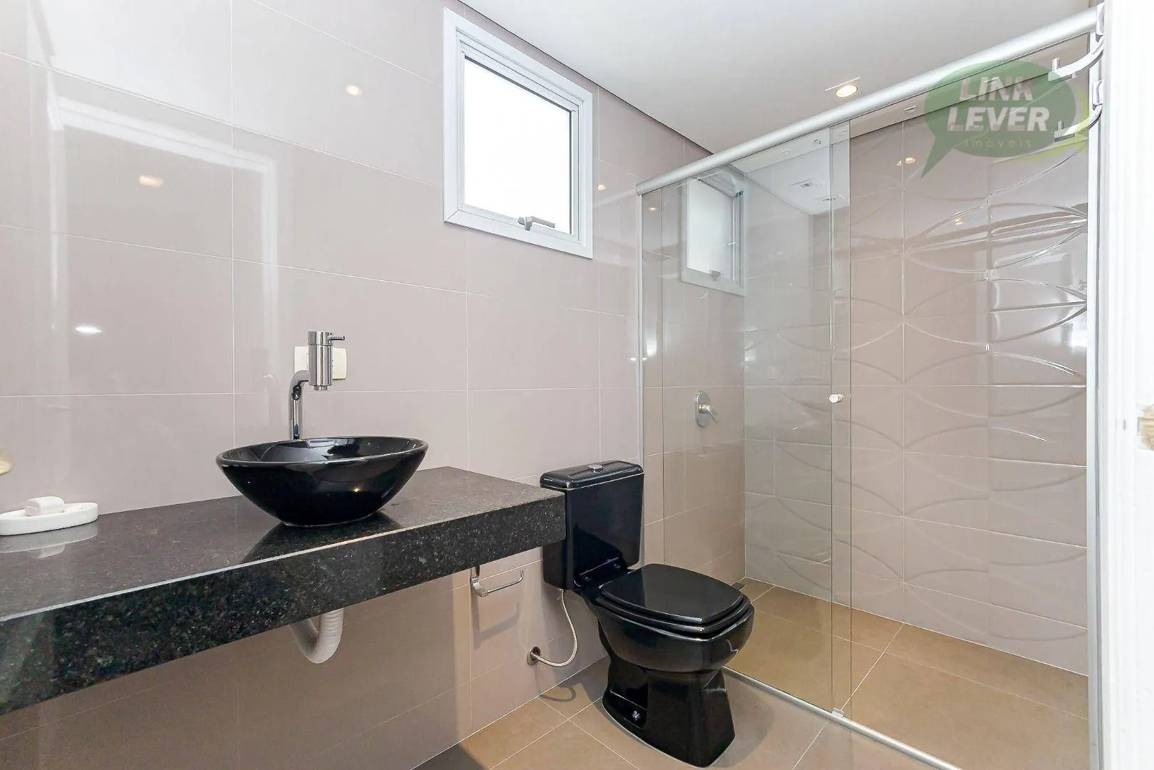Apartment with 3 bedrooms, balcony and 135 m² — photo 29