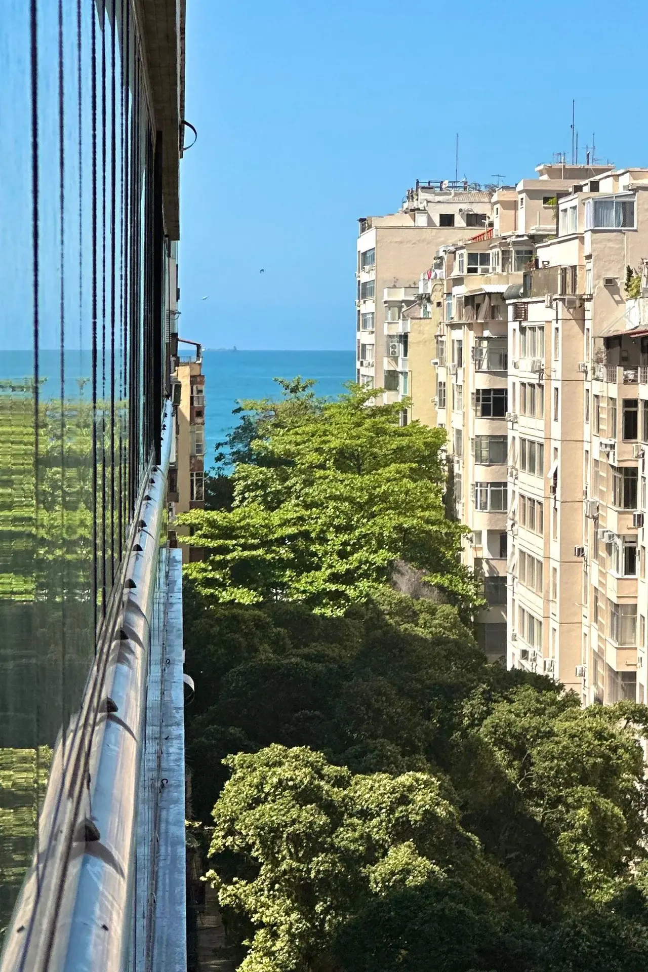 Apartamento mobiliado com 2 suítes e 3 banheiros — photo 35