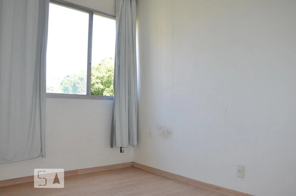 2-bedroom apartment in a building with a pool — photo 44