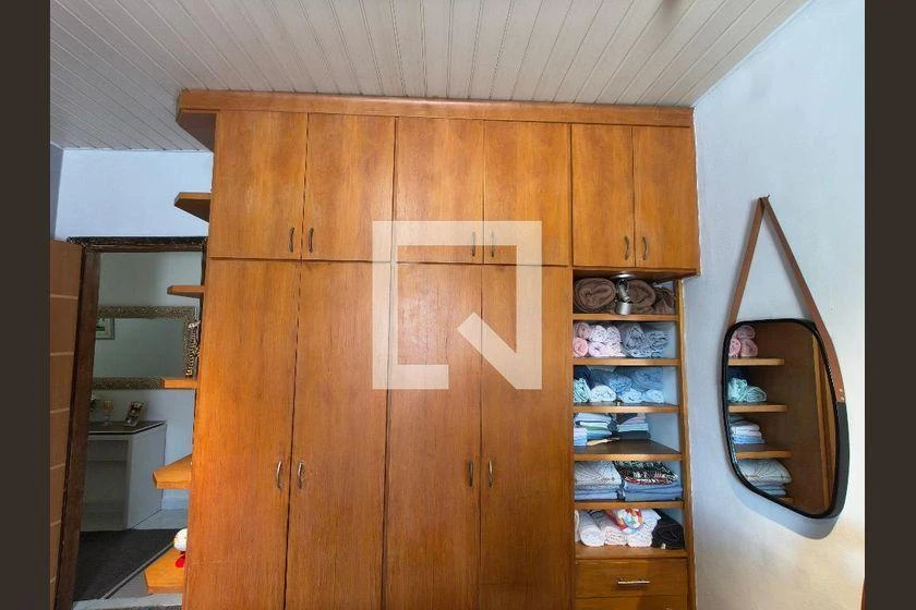 358 m² rental house with 2 bedrooms, suite and balcony — photo 22