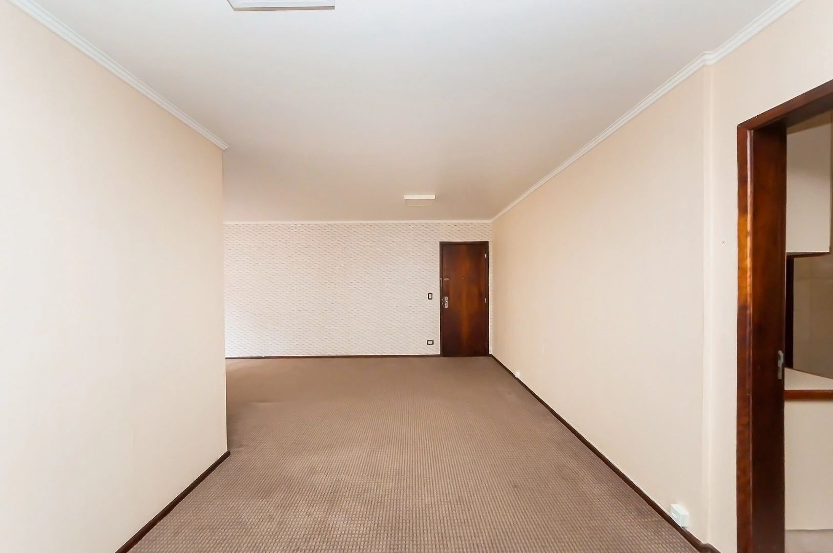 3-bedroom apartment with a home office in Curitiba — photo 15