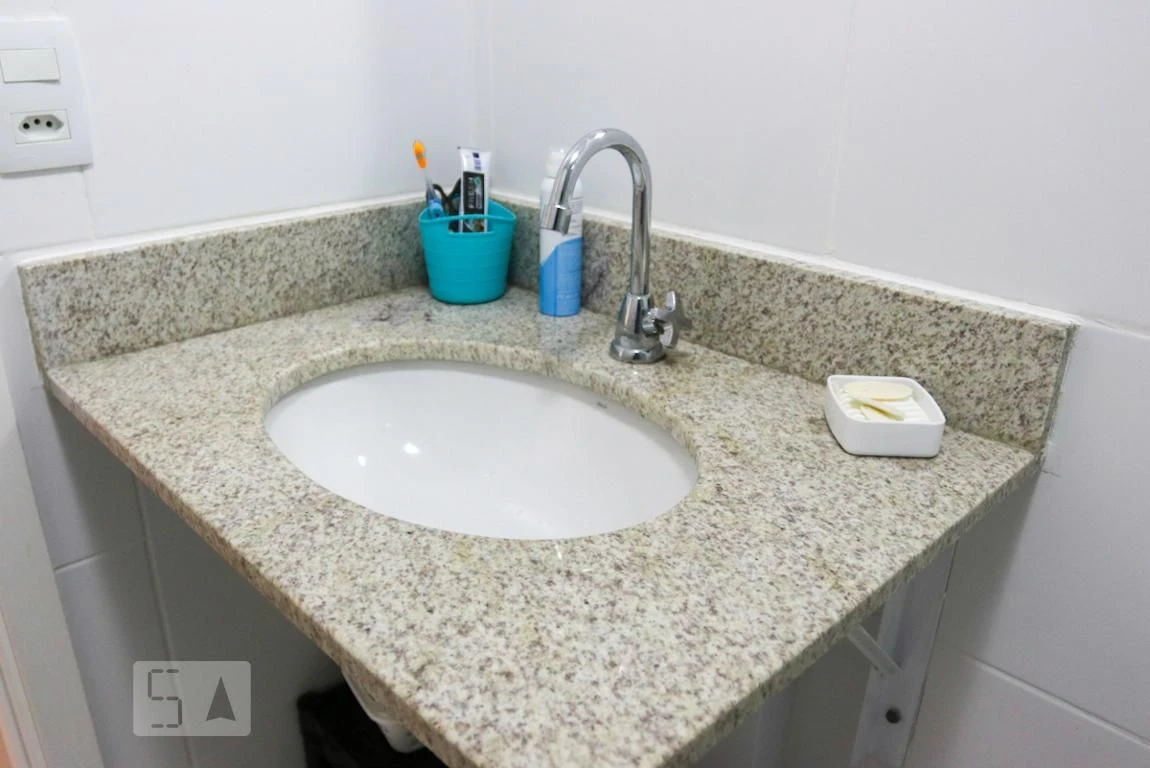 Furnished 2-bedroom apartment with 2 bathrooms and parking — photo 41