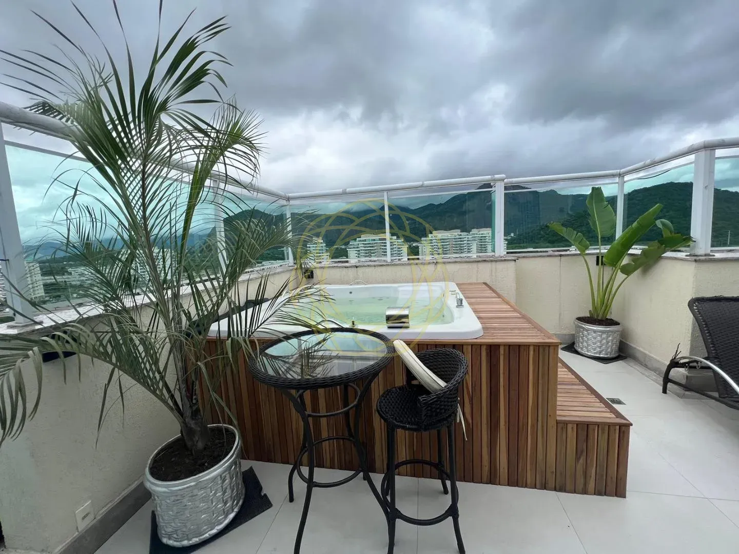 Duplex penthouse with 3 bedrooms and open-plan kitchen, 187 m² — photo 4