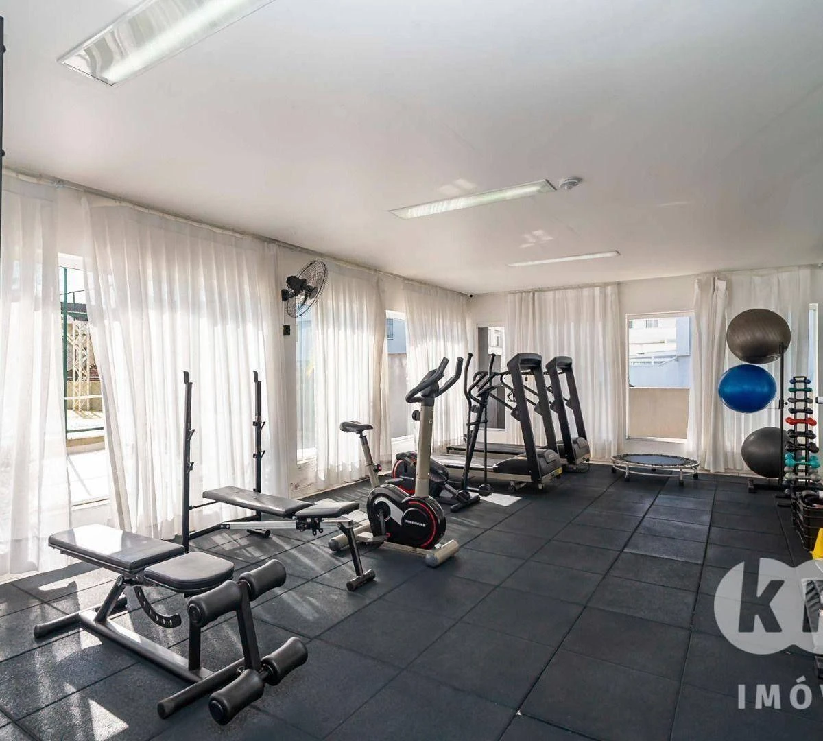 Apartamento mobiliado de 2 quartos com varanda gourmet — photo 42