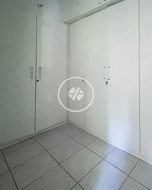 3-bedroom apartment with 2 en-suite baths and balcony — photo 14