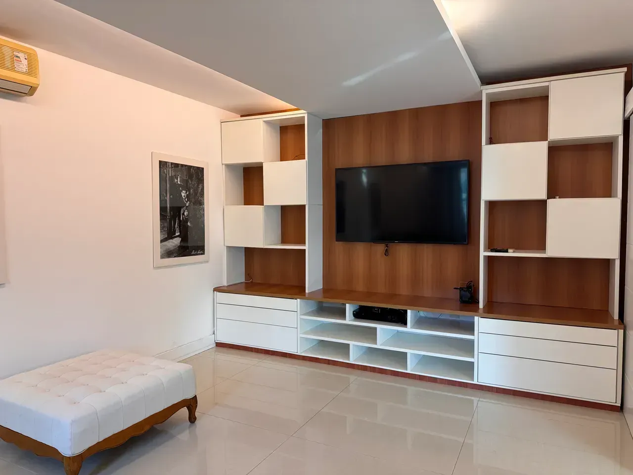 Unfurnished house with 5 bedrooms and glass showers — photo 4