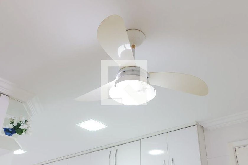 Furnished apartment, 150 m², with a glass-enclosed balcony — photo 2