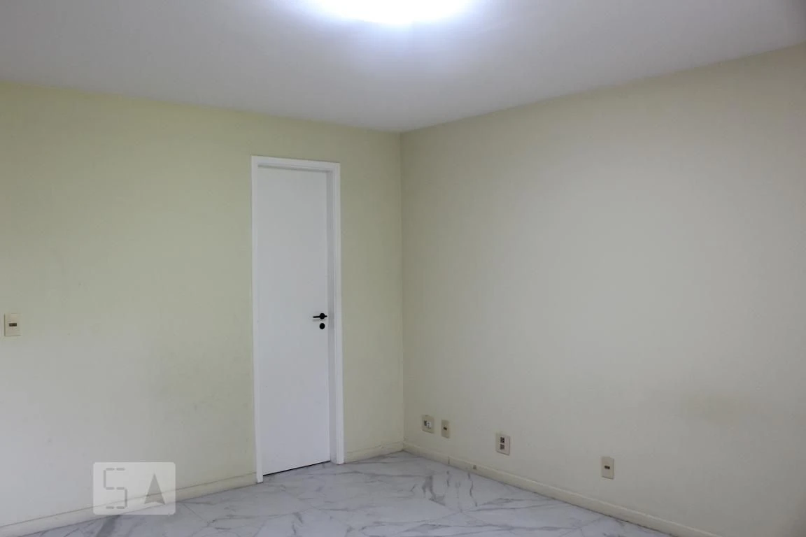 Apartamento sem mobília com 3 quartos e 2 banheiros — photo 32