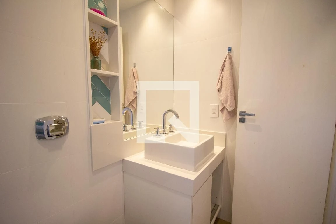 4-bedroom house with a bathtub in Rio de Janeiro — photo 74