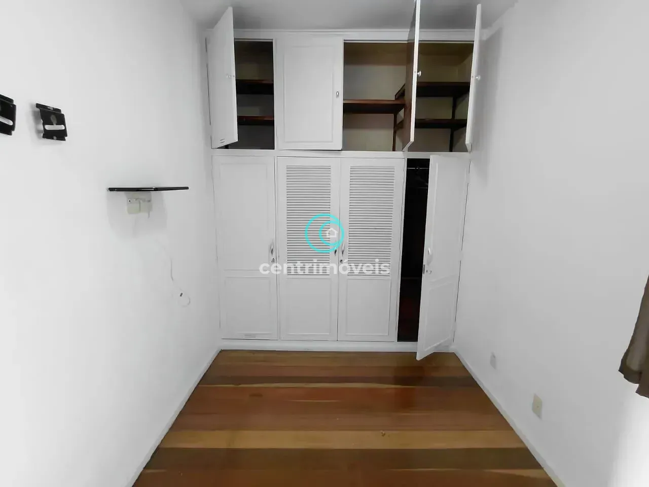 3-bedroom apartment with a home office — photo 22
