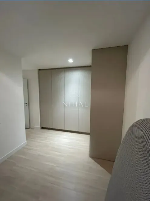 Unfurnished apartment with integrated kitchen and parking — photo 10