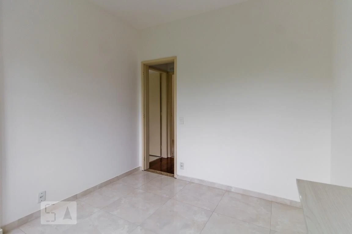 2-bedroom rental apartment with 1 bathroom and parking — photo 10