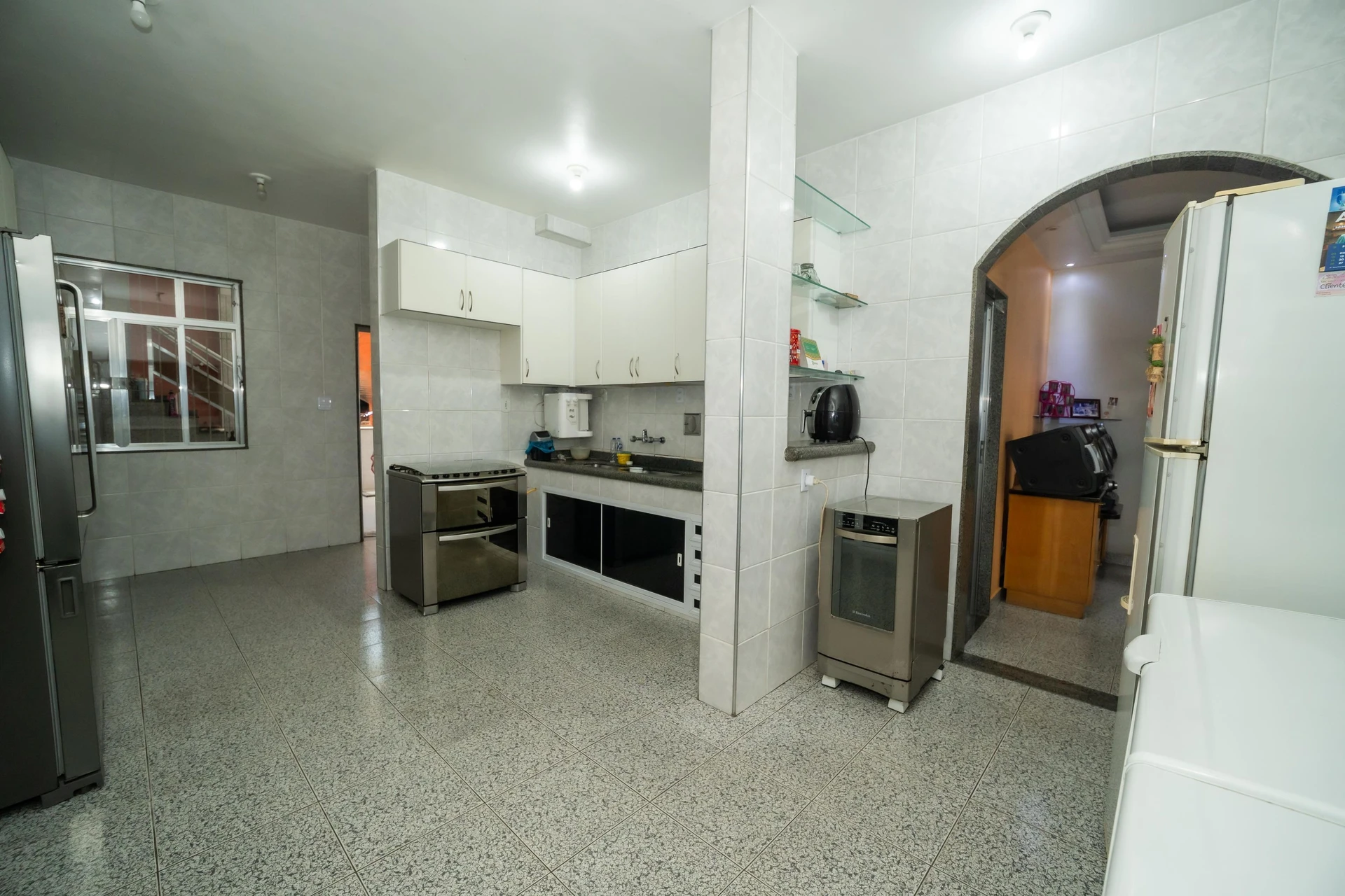 Furnished house, 449 m², with a jacuzzi — photo 2