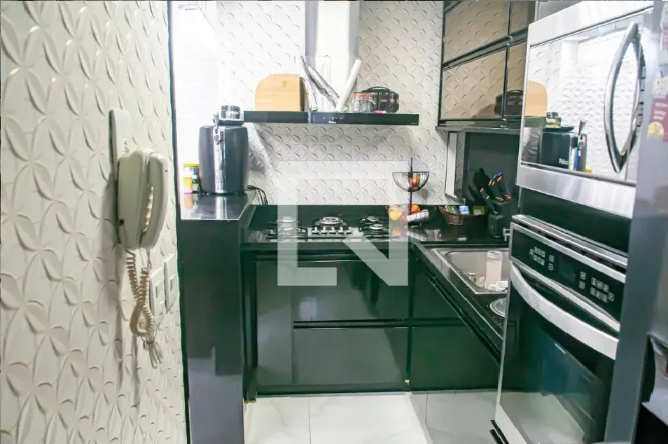 Furnished 3-bedroom apartment with 2 bathrooms — photo 24
