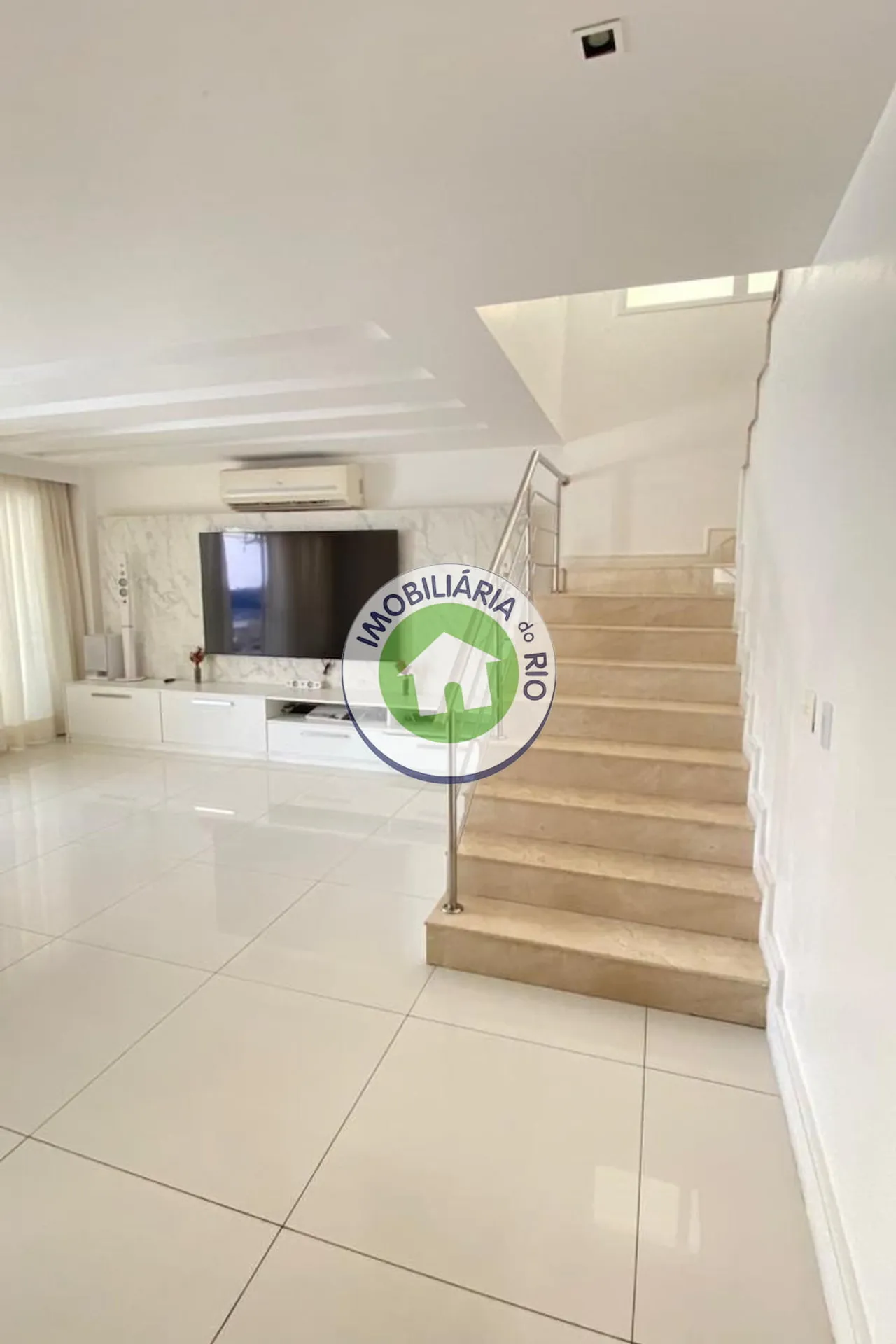 Casa triplex com 3 quartos e 5 banheiros — photo 25