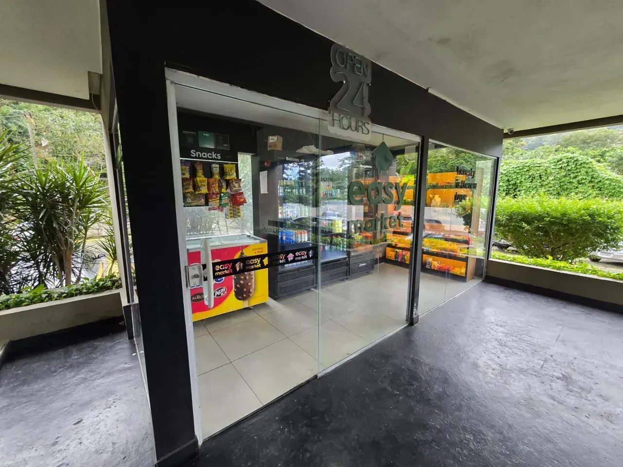 Apartamento de 2 quartos com cozinha fechada e 60 m² — photo 10