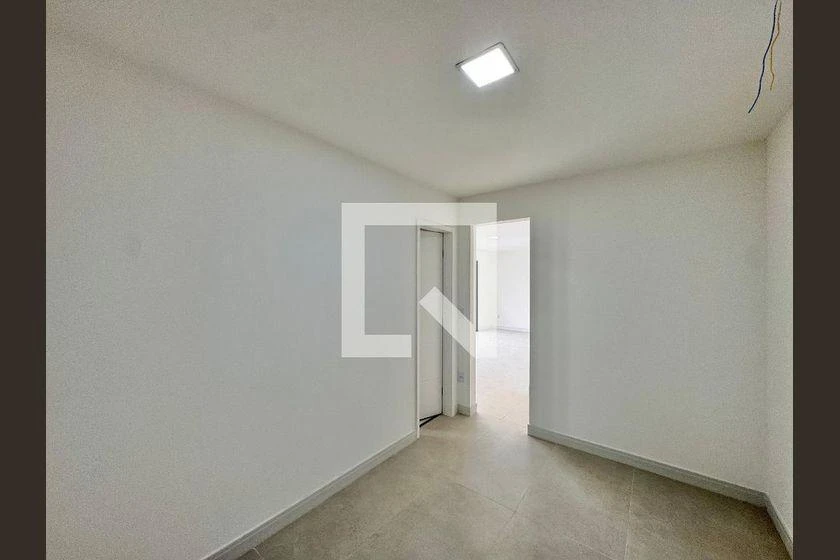 Rental house with 4 bedrooms and 222 m², balcony — photo 48