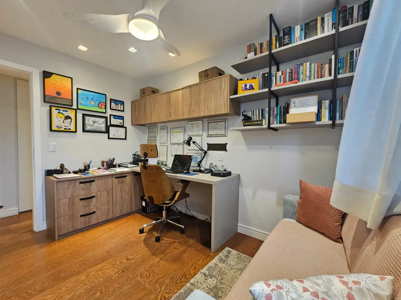 Furnished apartment with 3 bedrooms and 5 bathrooms — photo 18