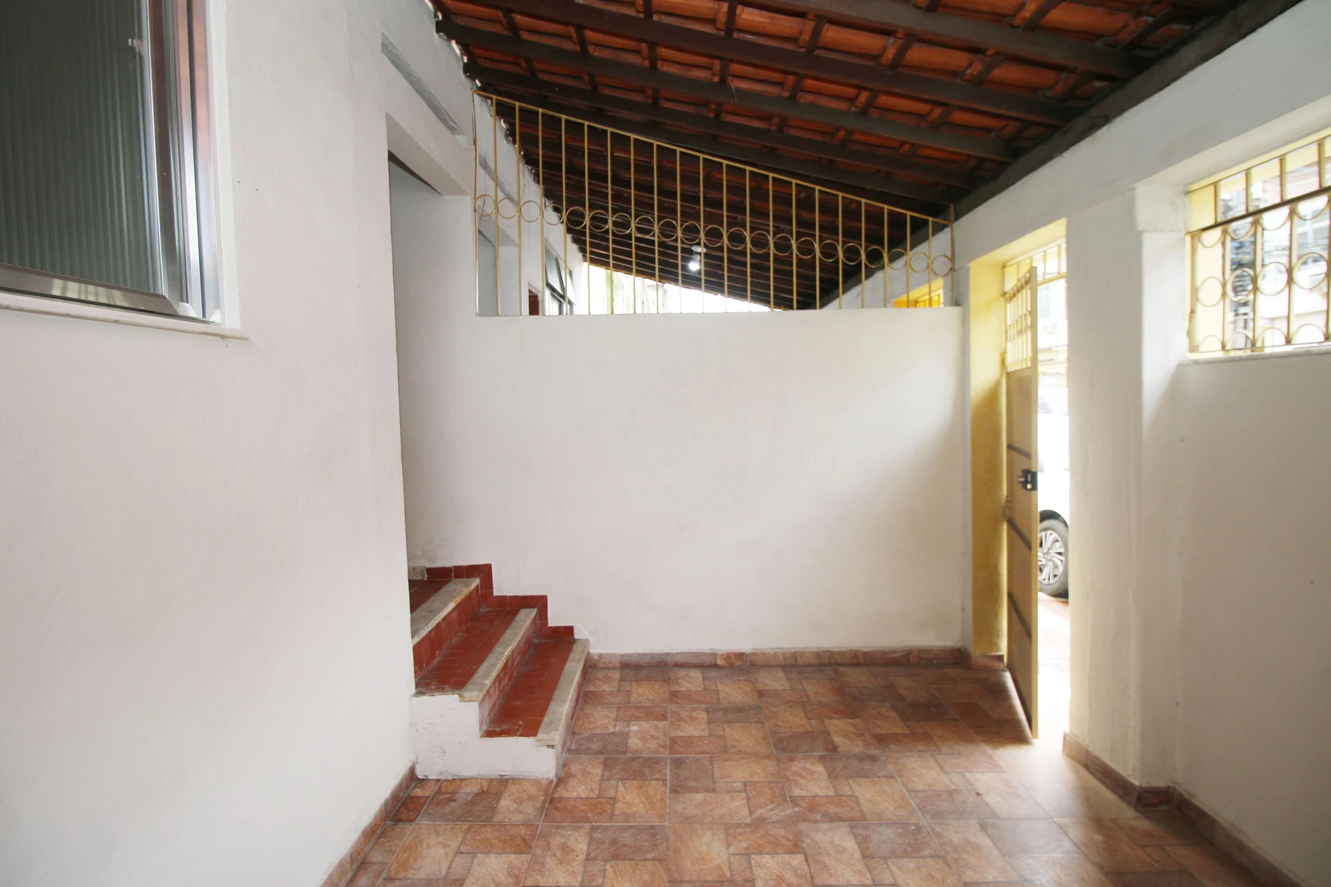 Unfurnished house with 1 bedroom and 1 bathroom — photo 24