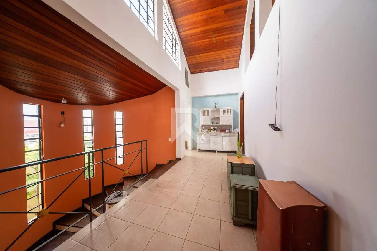 House with 5 bedrooms and 460 m² with private BBQ — photo 14
