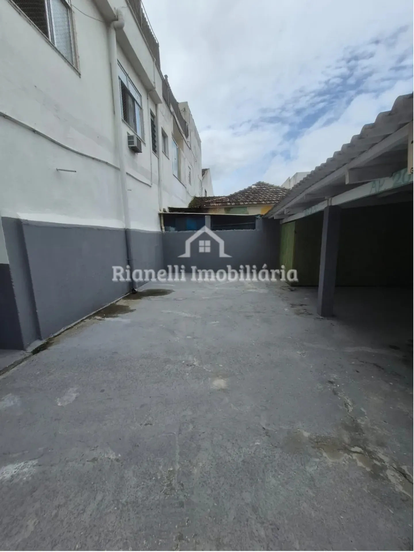 Apartment, 65 m², with wood or laminate floors — photo 8