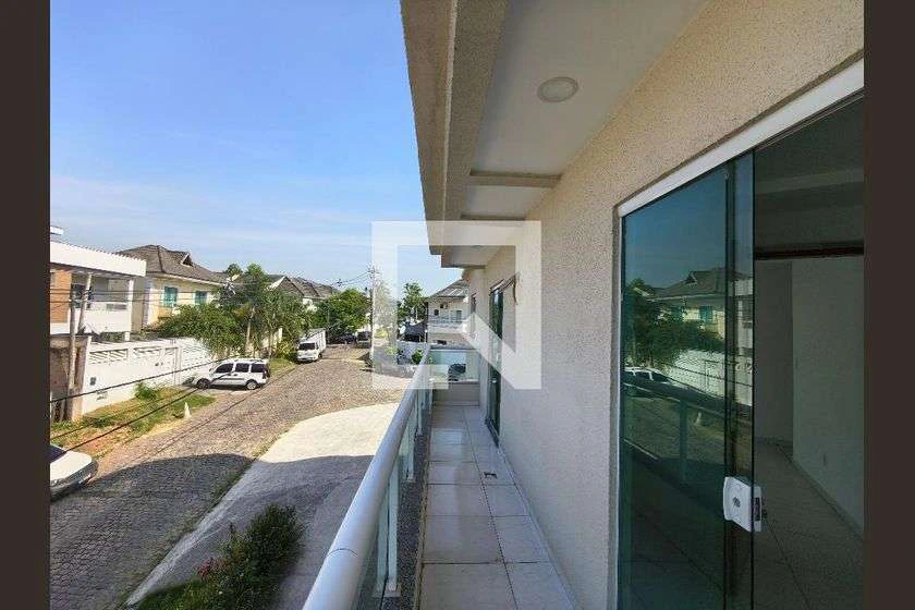Apartamento de 1 dormitorio con balcón y vistas a las montañas — photo 24