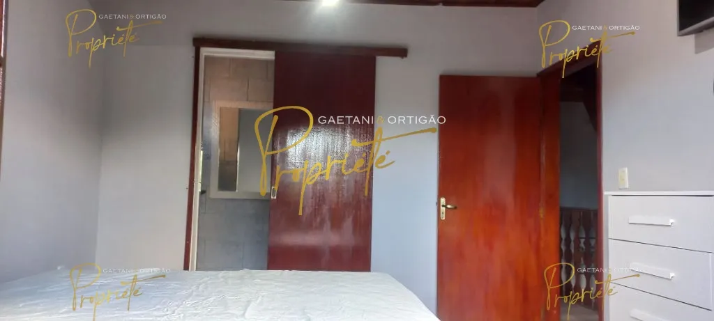 Rental house with 5 bedrooms and 4 bathrooms — photo 9