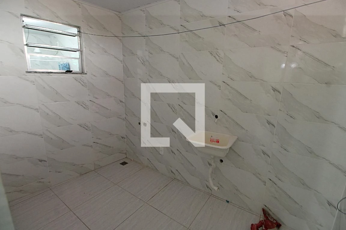 Unfurnished 2-bedroom apartment with open-plan kitchen — photo 18