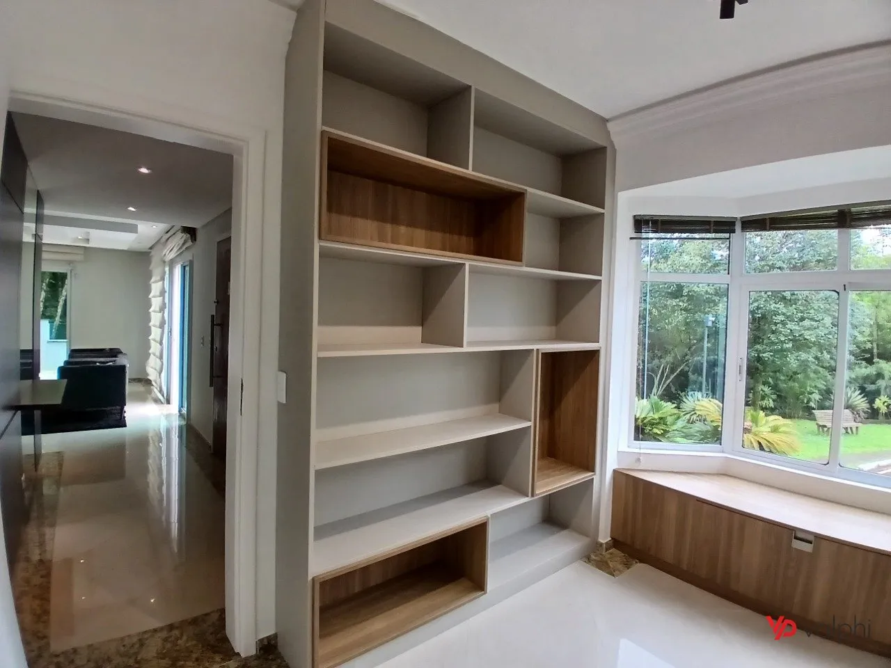 4-bedroom house with a grill on the balcony — photo 21